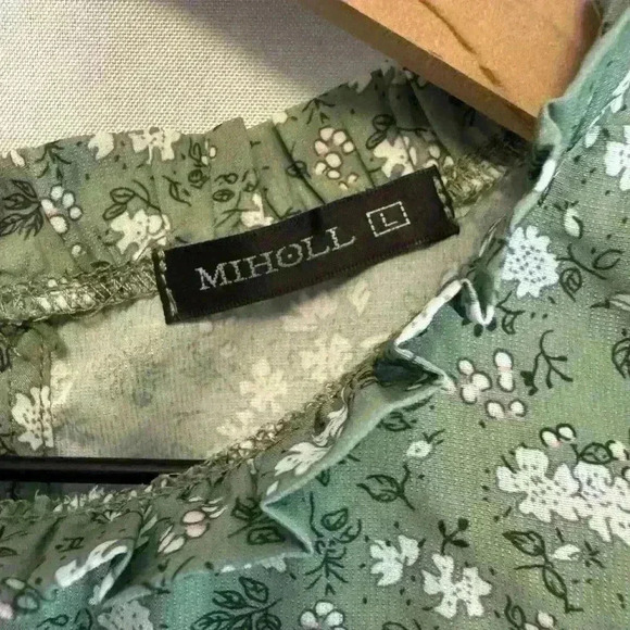 Miholl Blouse - Picture 3 of 16